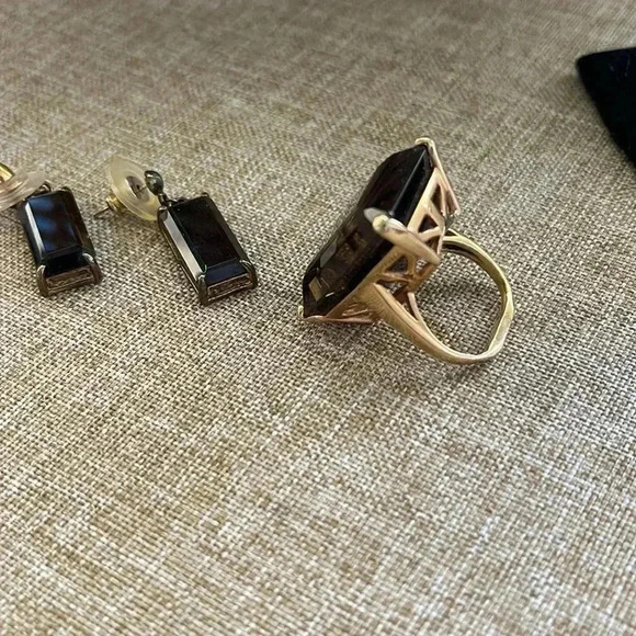 14 KT Gold Quartz (Smokey) Rectangular Faceted Ring Size 6 (Gold is 4.96 grams) - Picture 4 of 7